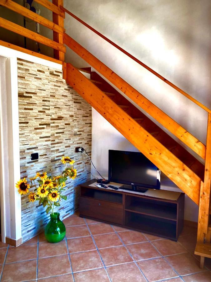 Lovely Cottage كاستيلاّماري ديل غو المظهر الخارجي الصورة
