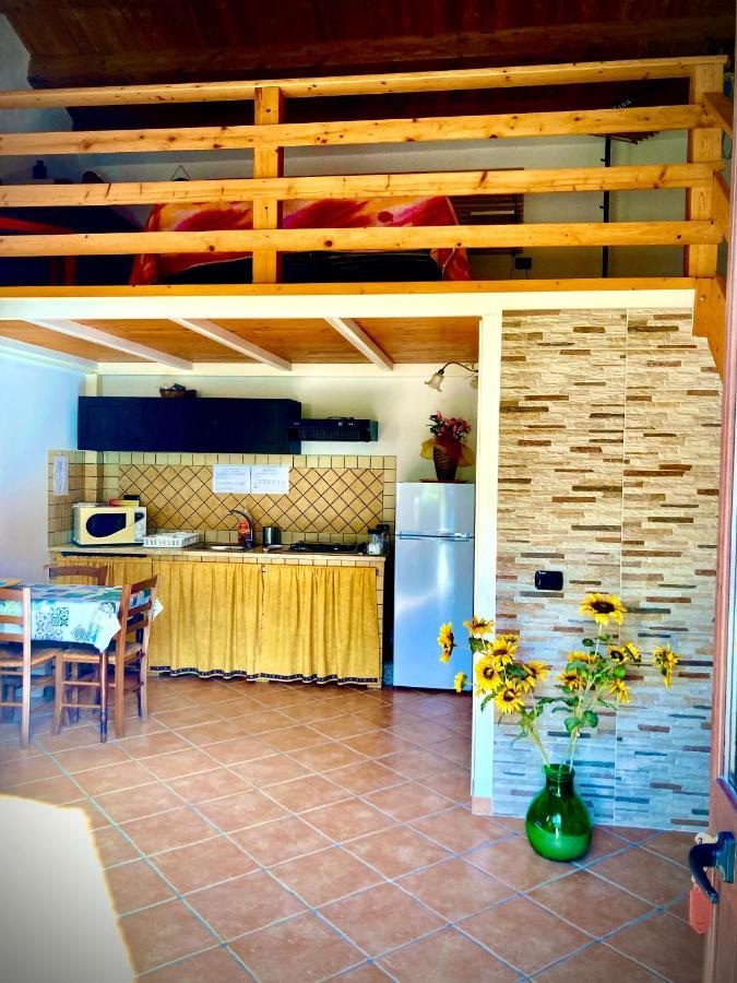 Lovely Cottage كاستيلاّماري ديل غو المظهر الخارجي الصورة