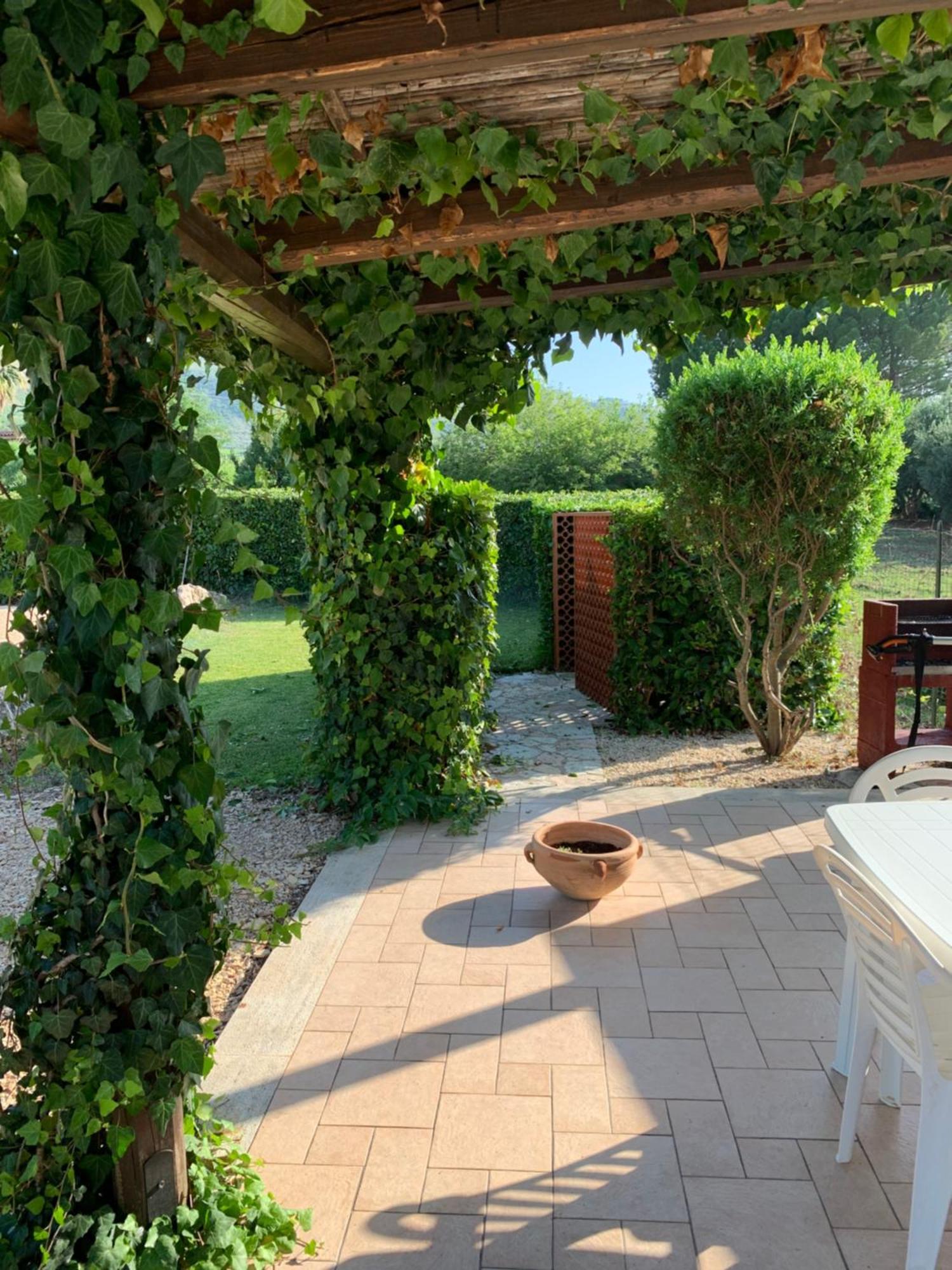 Lovely Cottage كاستيلاّماري ديل غو المظهر الخارجي الصورة
