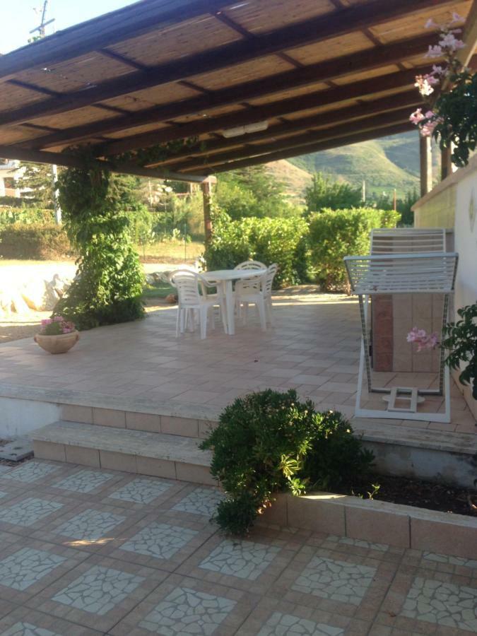Lovely Cottage كاستيلاّماري ديل غو المظهر الخارجي الصورة