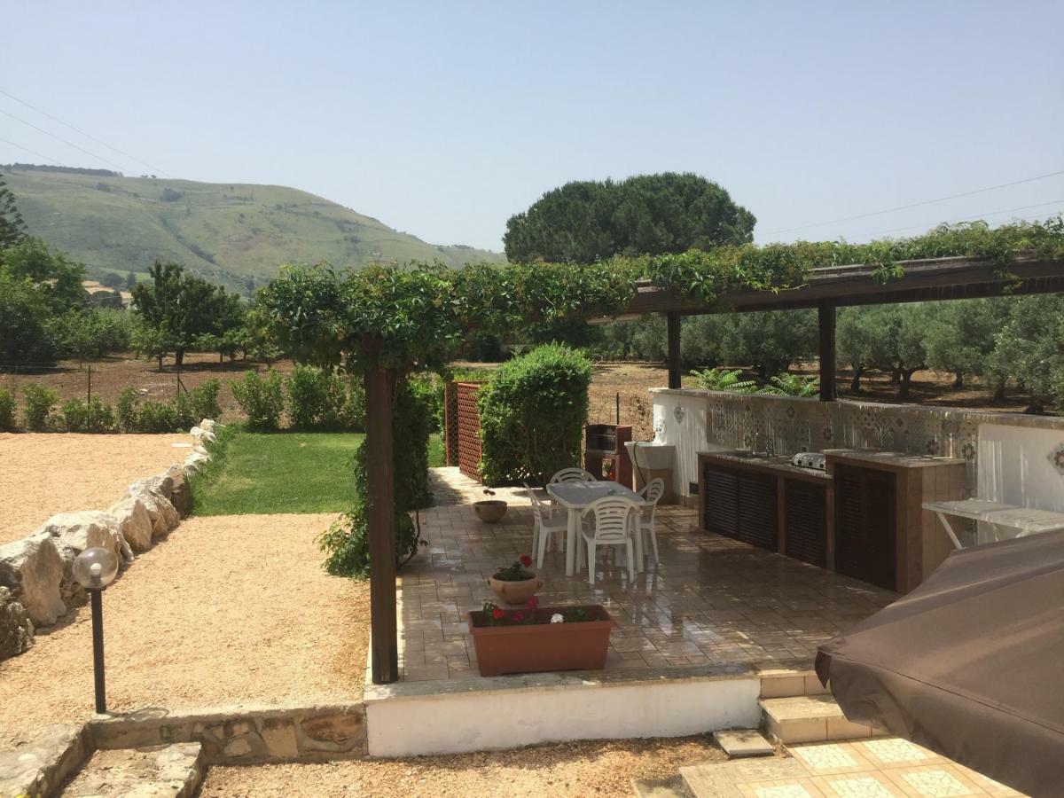 Lovely Cottage كاستيلاّماري ديل غو المظهر الخارجي الصورة