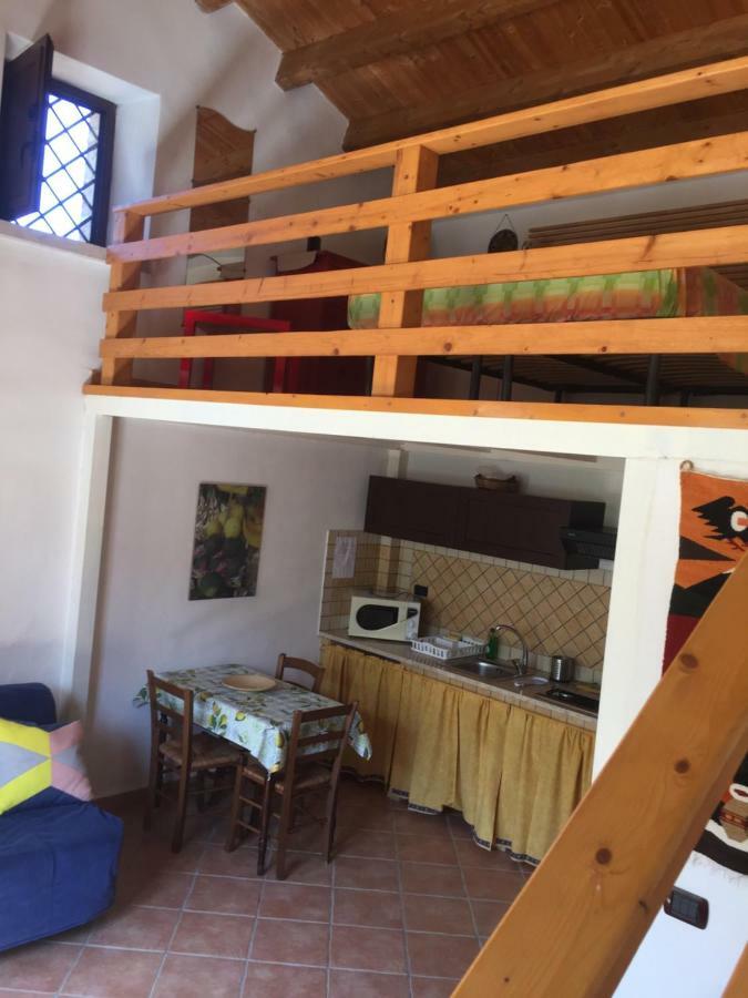 Lovely Cottage كاستيلاّماري ديل غو المظهر الخارجي الصورة