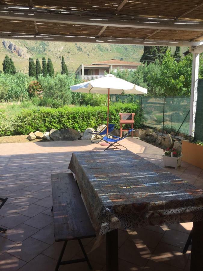 Lovely Cottage كاستيلاّماري ديل غو المظهر الخارجي الصورة